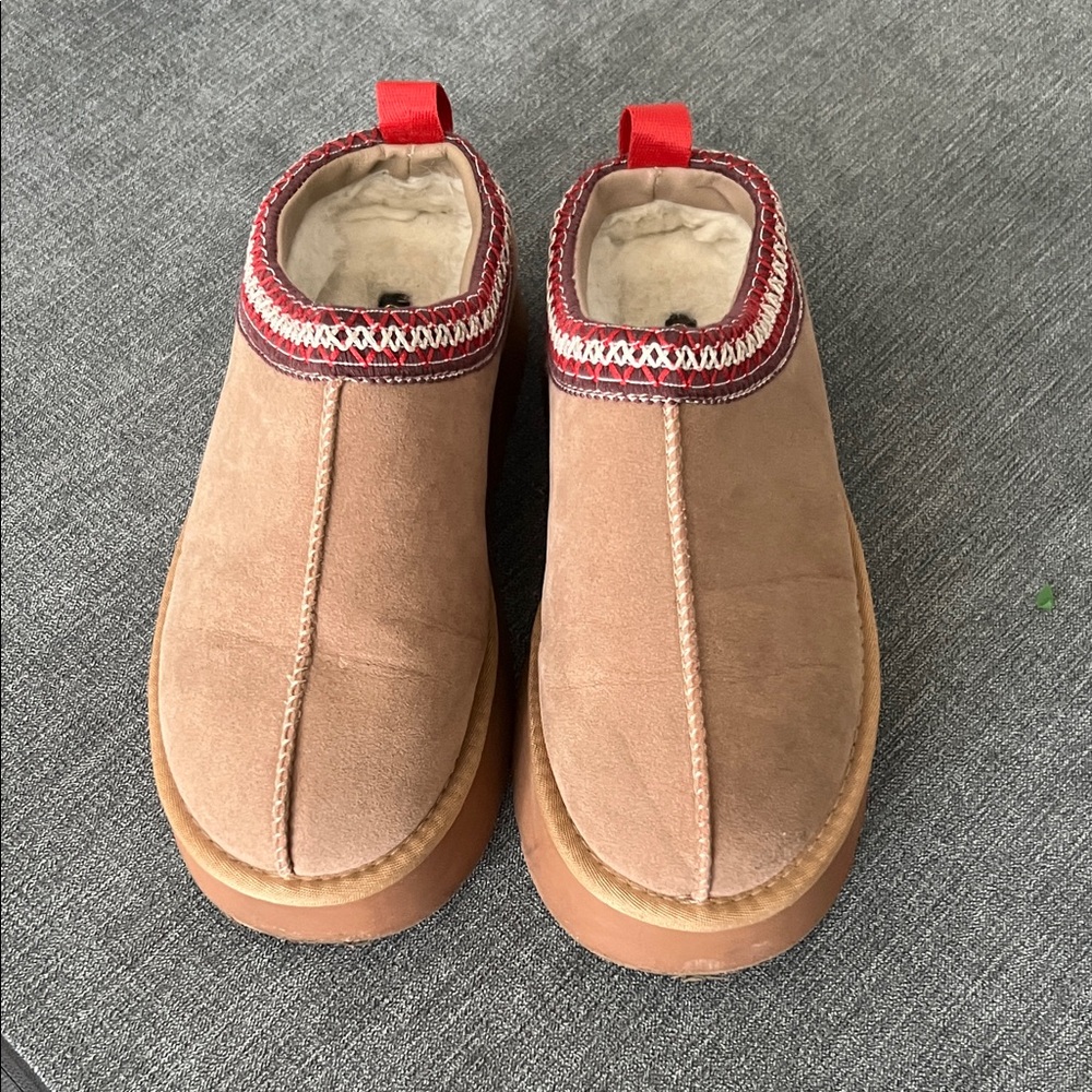 CCOCCI Tan Moccasins with Red Trim